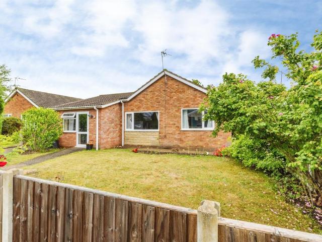 Bungalow for sale in Birchwood, Brayford