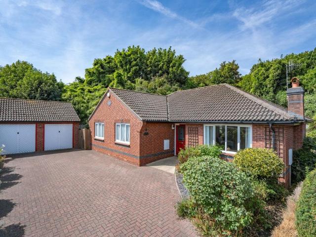 Bungalow for sale in Great Malvern, Forthampton