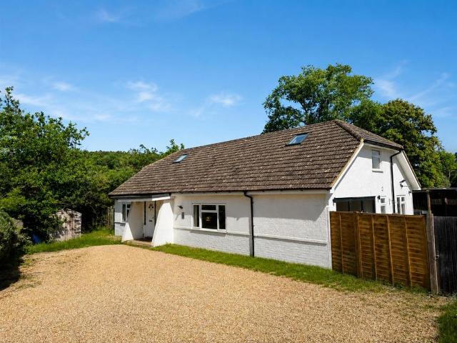 Bungalow for sale in Bramley, Fole