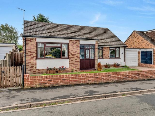 Bungalow for sale in East Burton, Wool