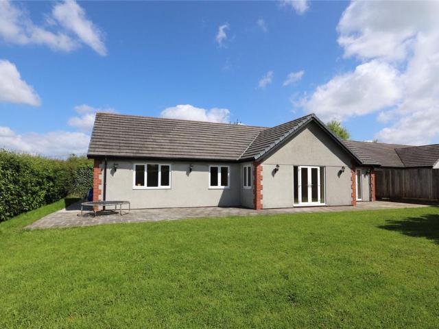 Bungalow for sale in Weir Quay, Devon