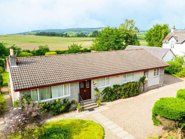 Bungalow for sale in Symington, Scotland