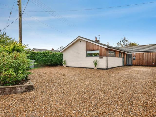 Bungalow for sale in Felthorpe, Broadland