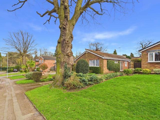 Bungalow for sale in Stanford On Avon, Leicestershire