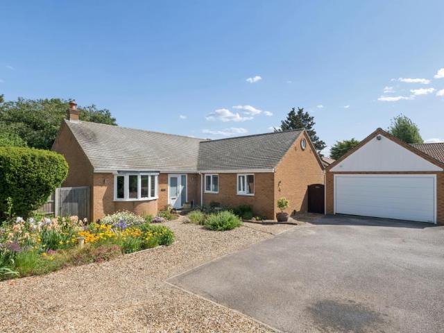 Bungalow for sale in Huntingdon, Cambridgeshire