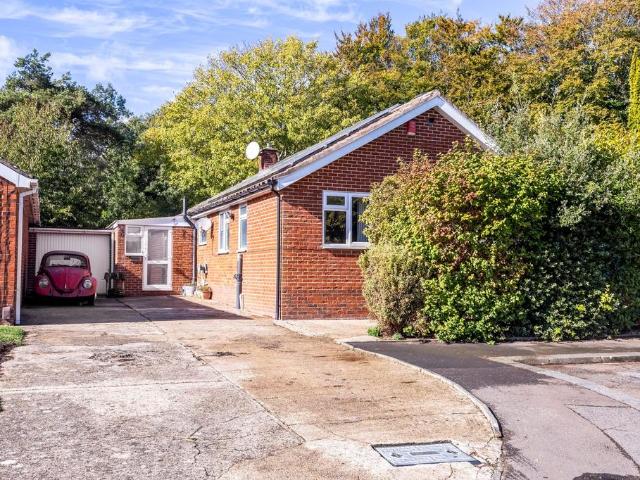 Bungalow for sale in Salvington, Worthing