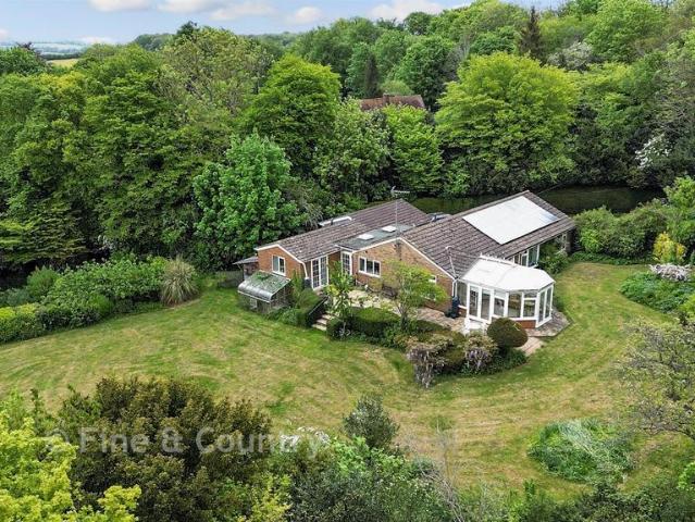 Bungalow for sale in Shepherdswell with Coldred, Ash