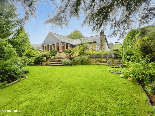 Bungalow for sale in Shore, Burnedge