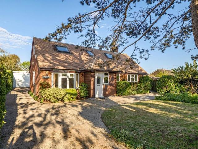 Bungalow for sale in Littlecote, West Sussex