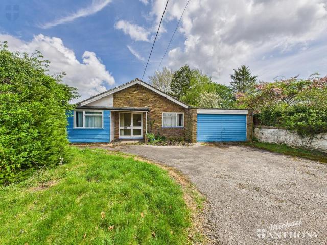 Bungalow for sale in Ford, Buckinghamshire