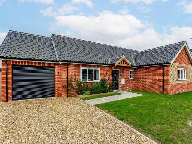 Bungalow for sale in Shropham, Breckland