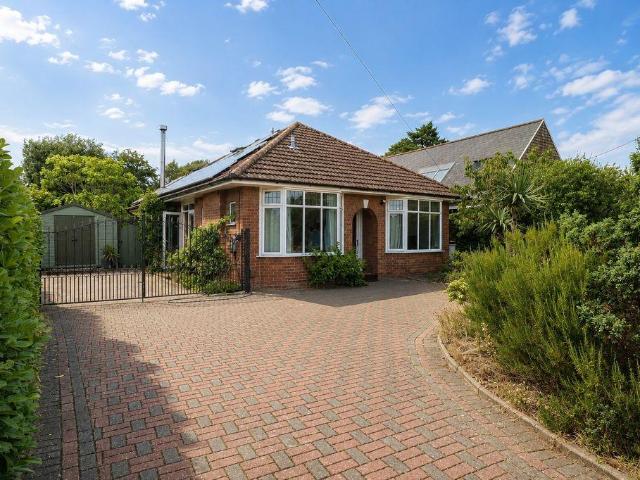 Bungalow for sale in Jumpers Corner, Christchurch