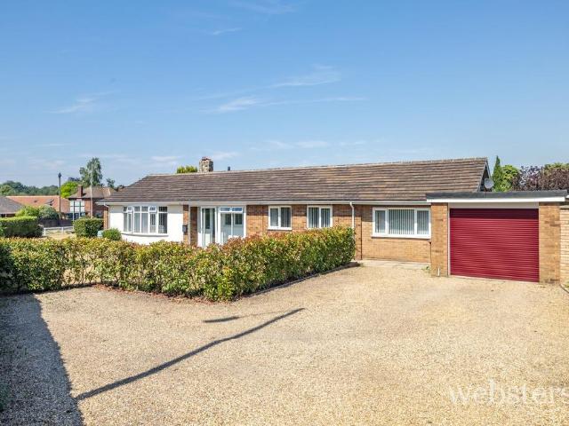 Bungalow for sale in Crostwick, Norfolk