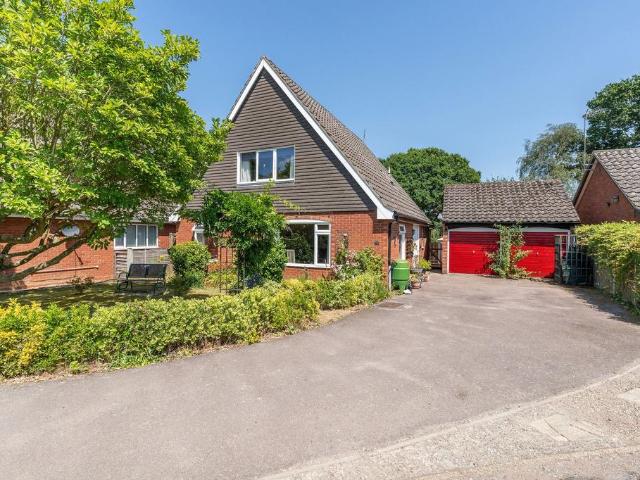 Bungalow for sale in Salhouse, Crostwick