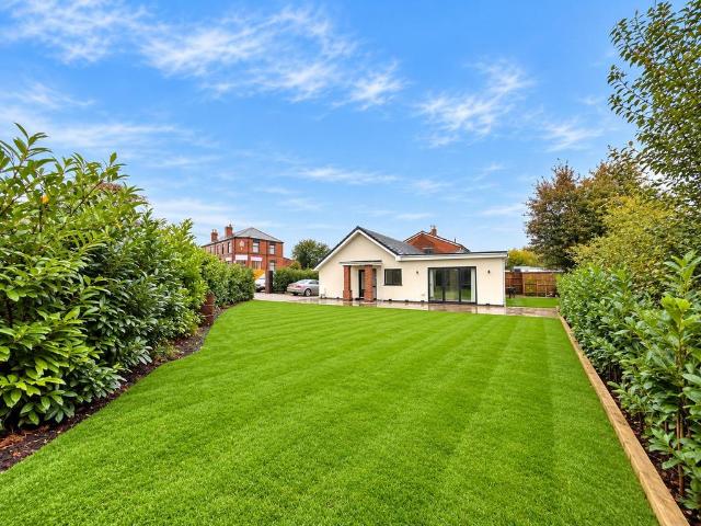 Bungalow for sale in Garswood, St Helens