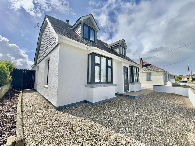 Bungalow for sale in Rosehill, Penwartha Coombe