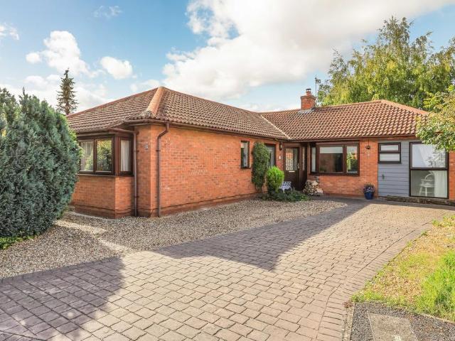 Bungalow for sale in Sawston, South Cambridgeshire