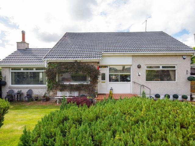 Bungalow for sale in Carmunnock, Scotland