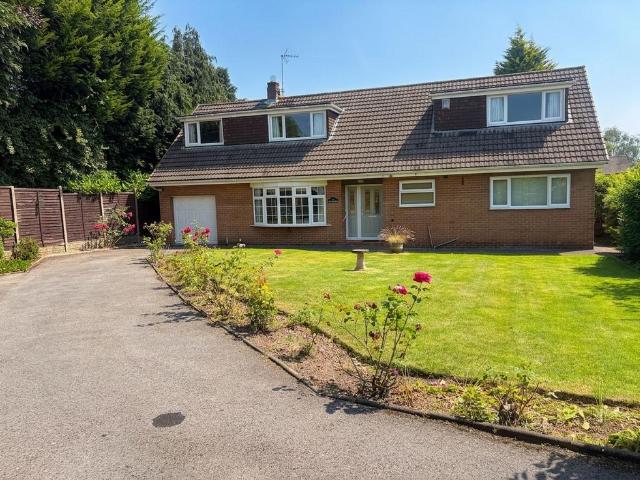 Bungalow for sale in Kingsley Moor, Staffordshire