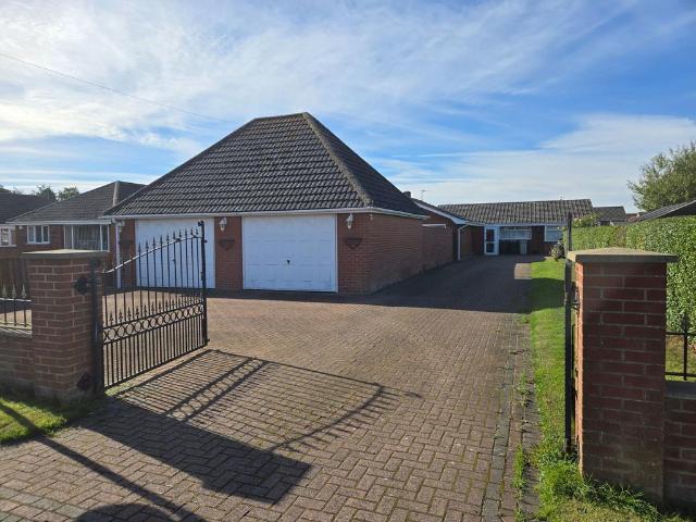 Bungalow for sale in Wainfleet St Mary, East Lindsey