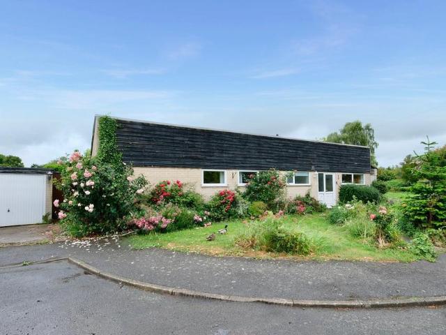Bungalow for sale in Houghton and Wyton, Huntingdon