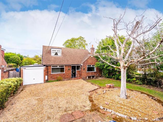 Bungalow for sale in Sindlesham, Winnersh