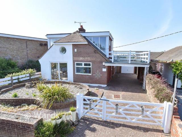 Bungalow for sale in Ash, Kent