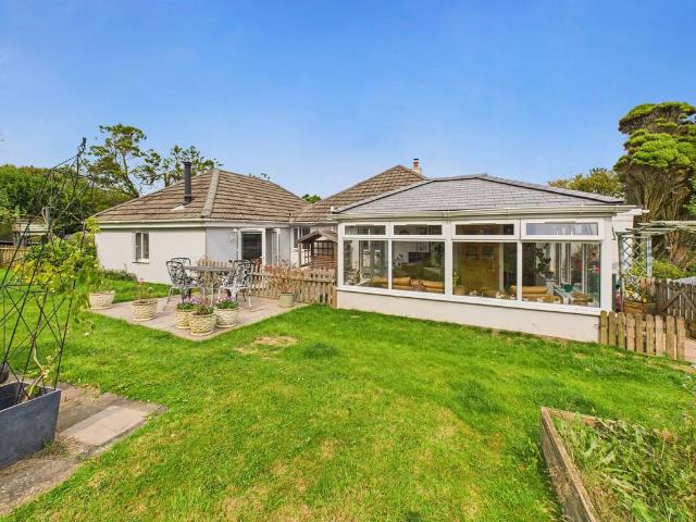 Bungalow for sale in St. Mewan, Trewoon