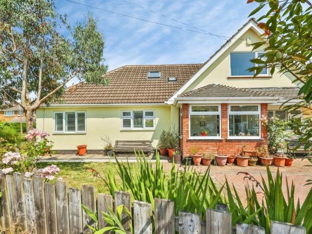 Bungalow for sale in Wighay, Hucknall