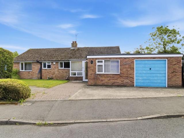 Bungalow for sale in Ripple, Forthampton