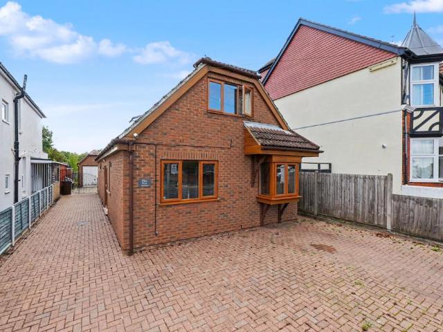 Bungalow for sale in Gillingham