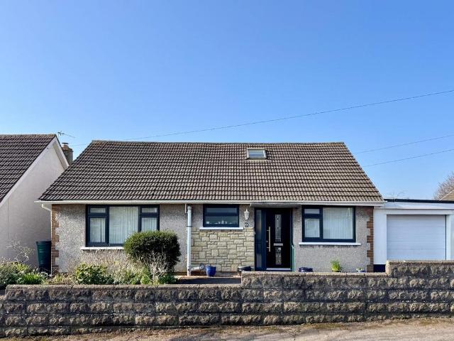 Bungalow for sale in Penarth, Wales