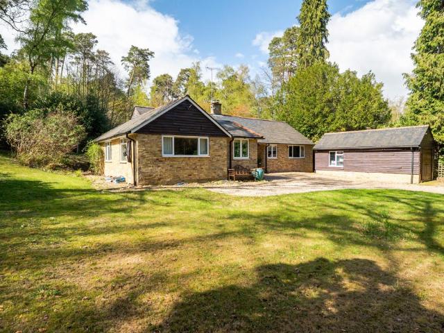 Bungalow for sale in Wrecclesham, Fole
