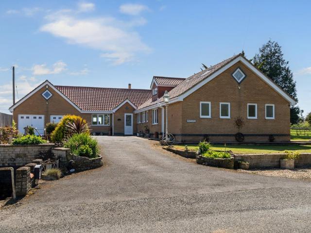Bungalow for sale in Belleau, Lincolnshire
