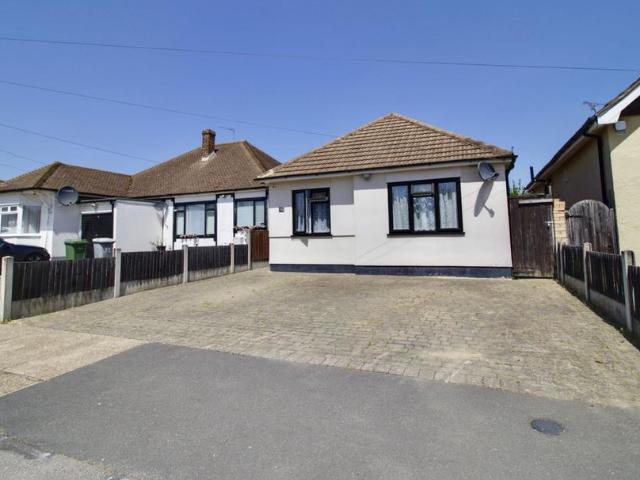 Bungalow for sale in Harold Hill, Greater London