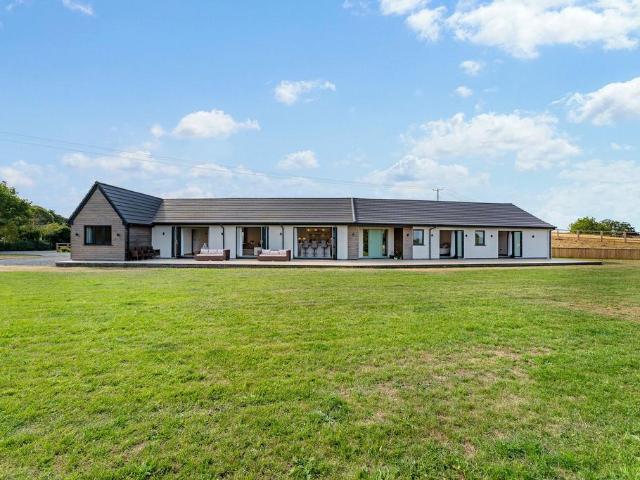 Bungalow for sale in Eaton