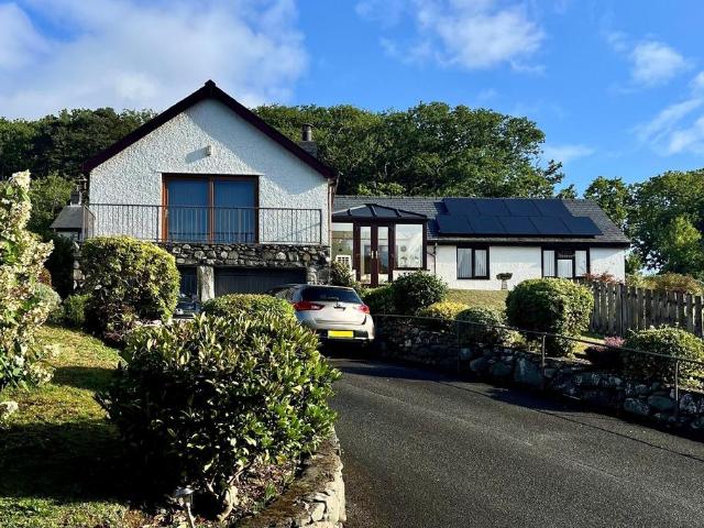 Bungalow for sale in Dolgellau