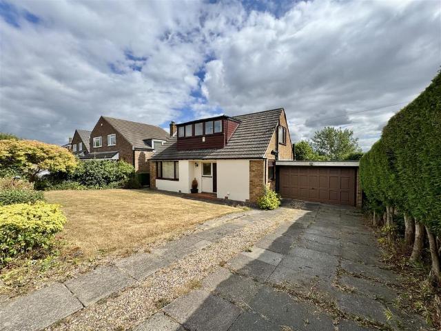 Bungalow for sale in Almondbury, West Yorkshire