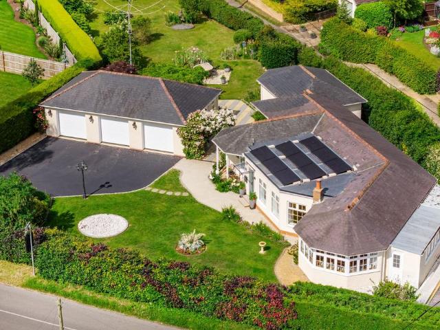 Bungalow for sale in Aspley Guise, Bedfordshire