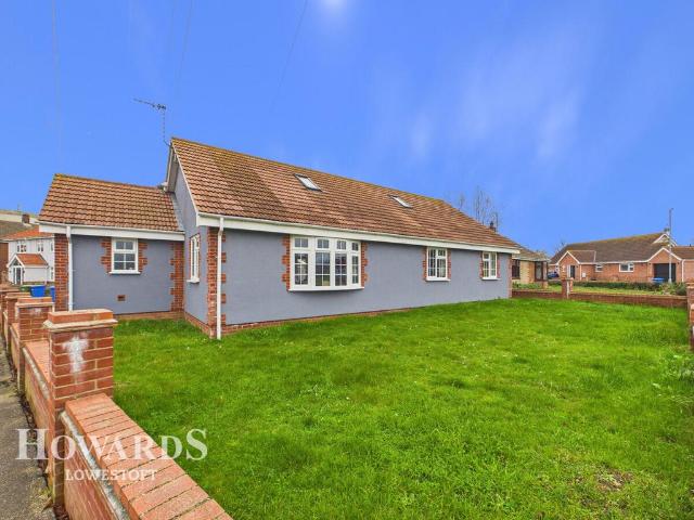 Bungalow for sale in Eastbridge, Suffolk