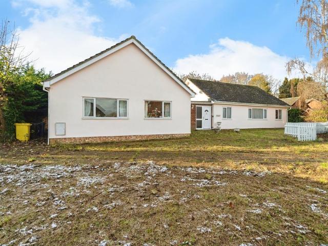 Bungalow for sale in Chedburgh, Suffolk