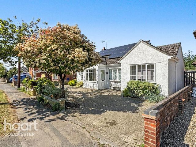 Bungalow for sale in Fordham Heath, Essex