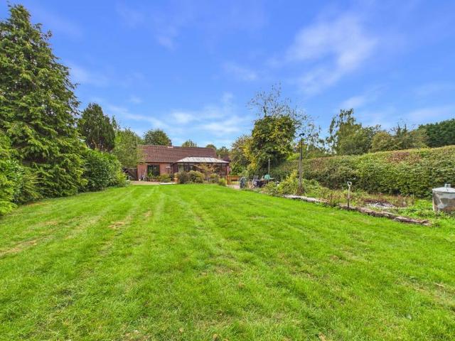 Bungalow for sale in Syerston, Newark and Sherwood