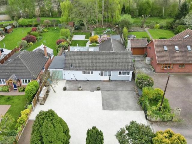 Bungalow for sale in Caldermill, East Midlands