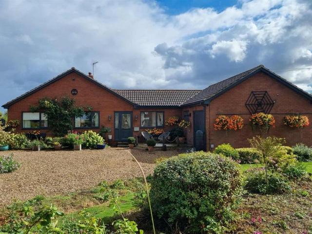 Bungalow for sale in Eastoft, North Lincolnshire