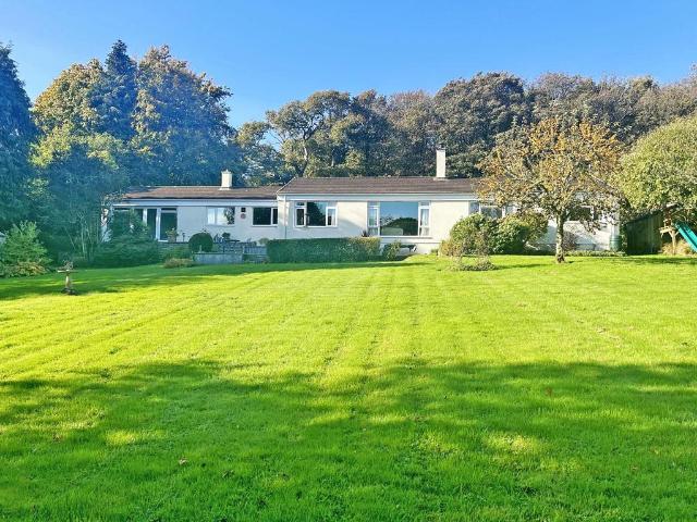 Bungalow for sale in Cornwall