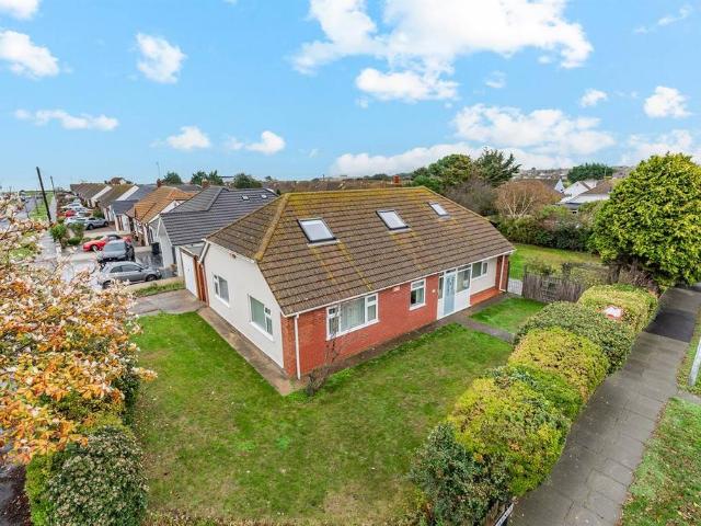 Bungalow for sale in Palm Bay, Acol