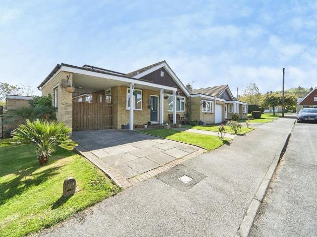 Bungalow for sale in Pool, West Yorkshire