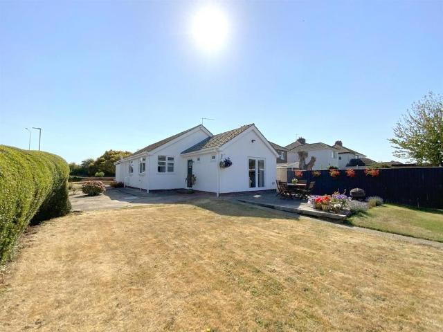 Bungalow for sale in Waltham
