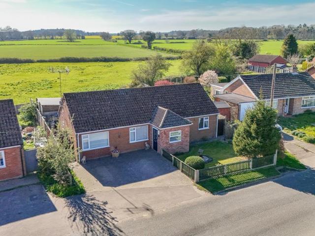 Bungalow for sale in Comers, Norfolk